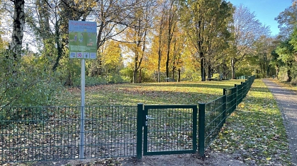 Eingang zur Hundewiese an der Göxer Landstraße&nbsp;&copy;&nbsp;Stadt Seelze