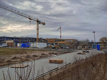 Neubau Grundschule Seelze Süd 31.01.2024 - Weg für Lieferverkehr usw.