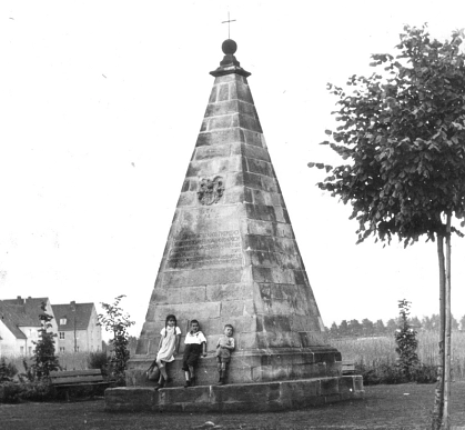 Obentrautdenkmal ca 1940ca