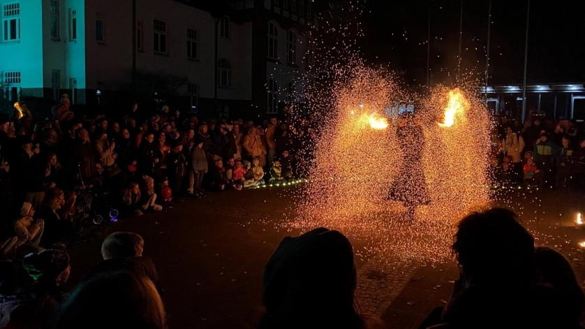 Feuershow Seelzer Lichtermeer 2024&nbsp;&copy;&nbsp;Stadt Seelze